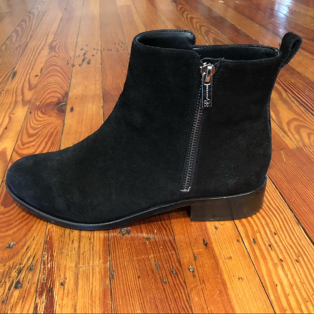 Jessica Simpson Kesaria black suede booties size 9
